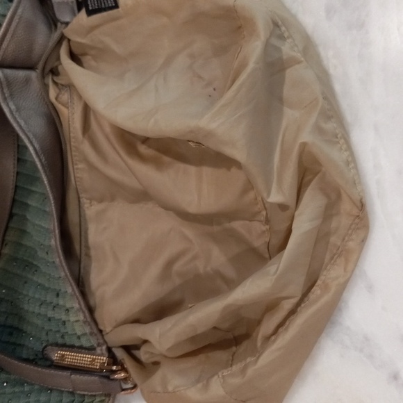 Handbag - Picture 14 of 15